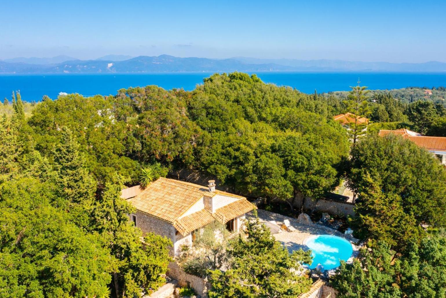 Villa Nionios Vlachopoulatika Exterior photo